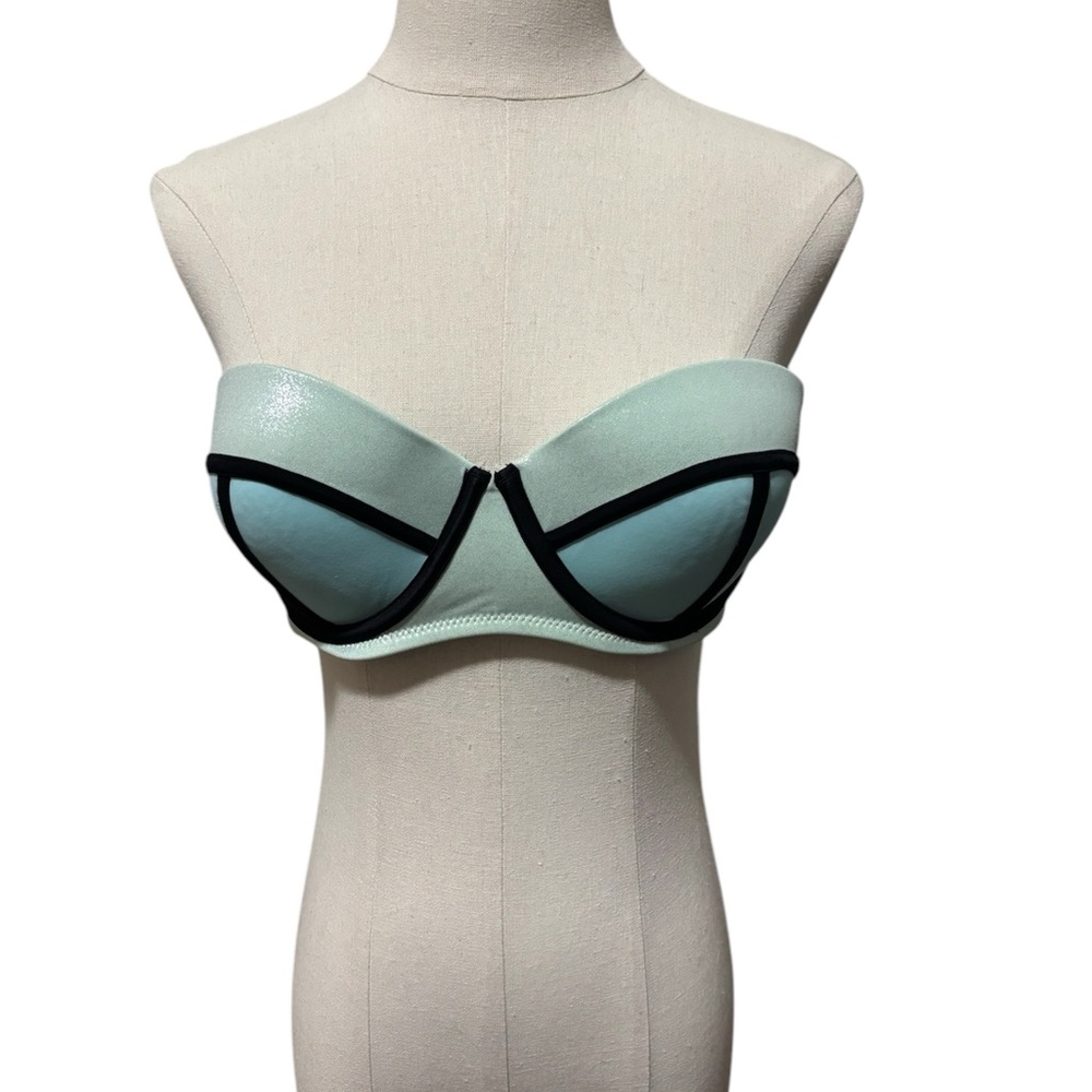 Victoria’s Secret Bikini Swimsuit Top
